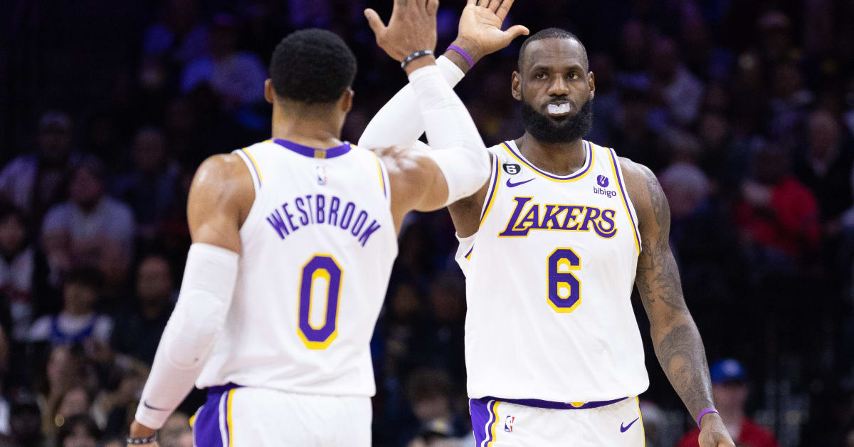 Lebron James Epic Reaction To Russell Westbrook Interrupting Him To Tell The Lakers To Have Fun