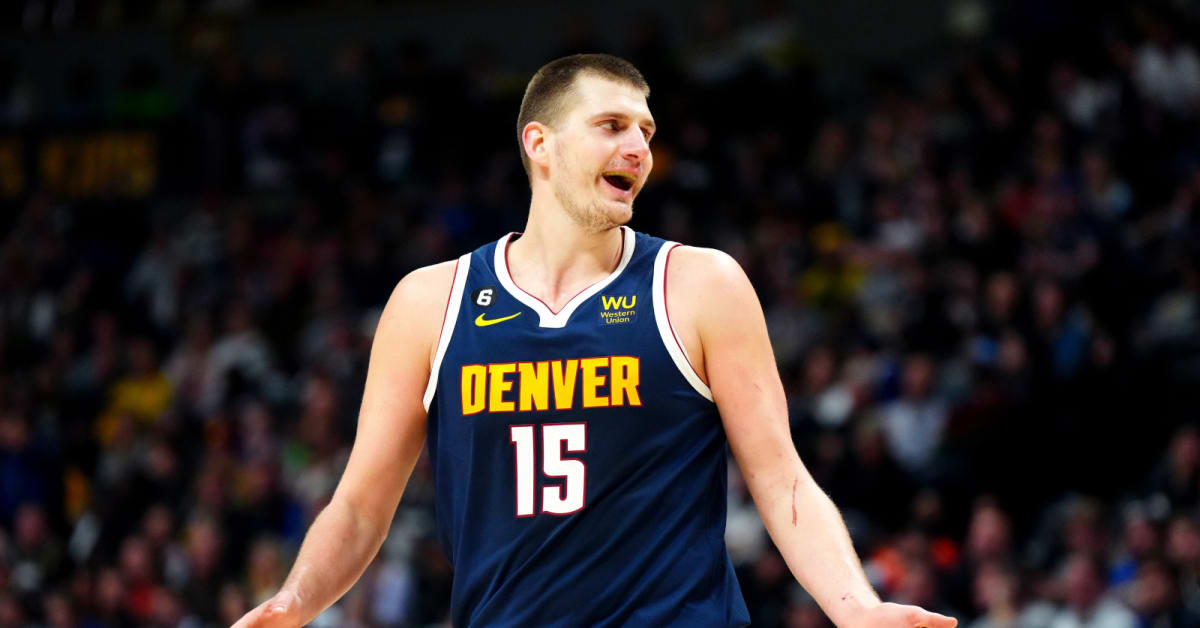 Nikola Jokic Had A Hilarious Reaction To Seeing Two Fans Kissing In The ...