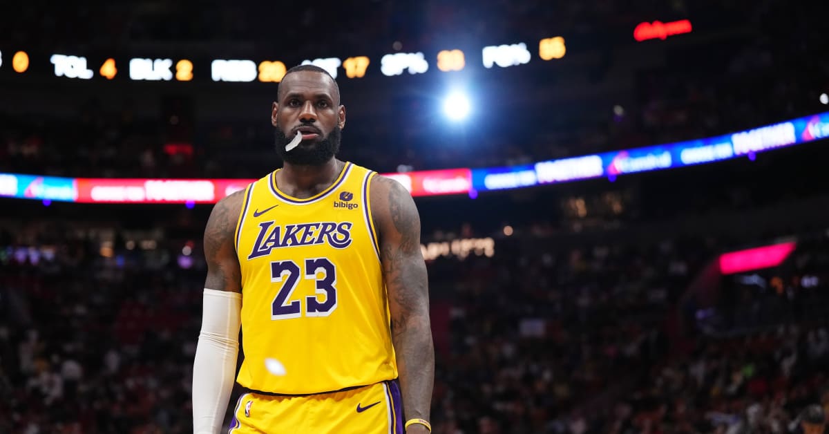 Lakers Coach Darvin Ham Endorses Lebron James As The Mvp Fadeaway World 5974