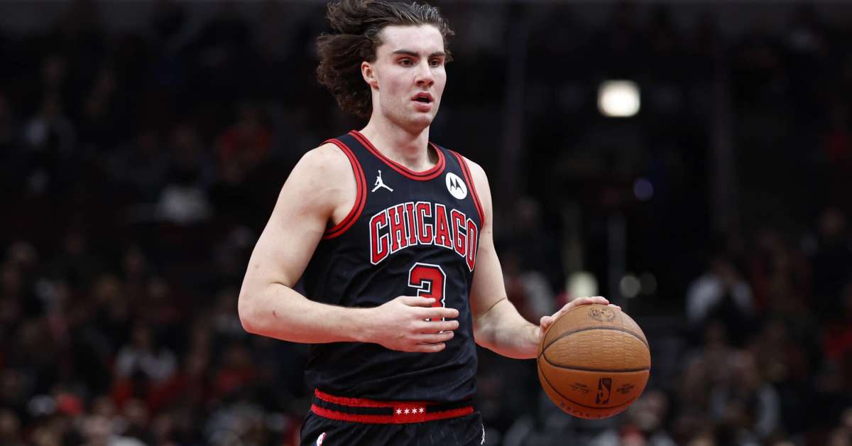Bulls Reportedly Offered Josh Giddey Four-Year, $80 Million Deal - Fadeaway World