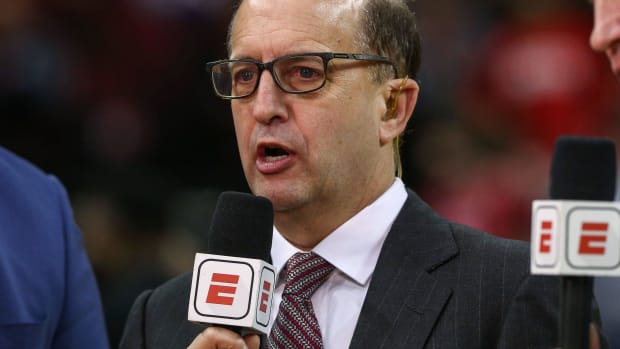 Jeff Van Gundy Blasts NBA Players Who Are Doing Their Own Research On Vaccine: "What Does That Look Like? Are You Doing Studies Yourself? Are You In Lab Nightly?