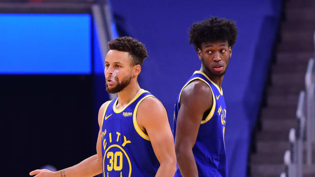 James Wiseman: “Stephen Curry Told Me He’ll Throw Me A Lot Of Lob Passes, And I Gotta Dunk Them!”