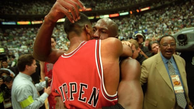 Scottie Pippen Regrets Not Reaching Out To Michael Jordan When His Father Passed Away: "Having Lost My Own Dad Three Years Before, I Might Have Been Able To Offer Michael Some Comfort."