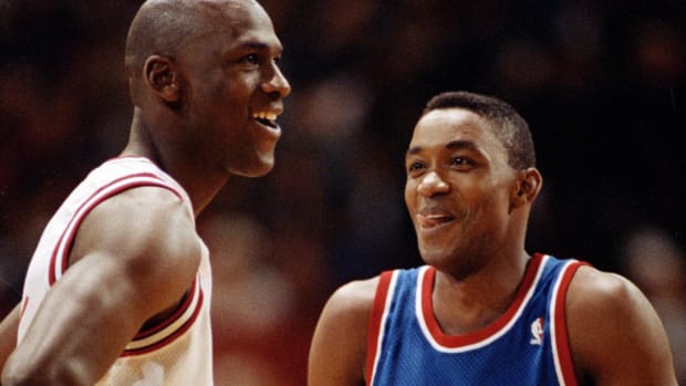 Michael Jordan's Classy Response After Detroit Pistons Eliminated The  Chicago Bulls From The 1990 NBA Playoffs: I Wish Him Good Luck. We Fought  Hard. They Were The Better Team. - Fadeaway World