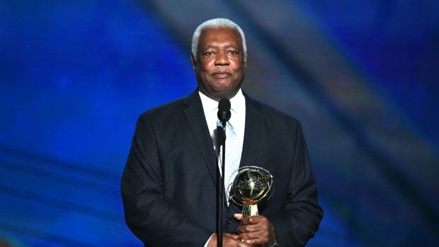 Oscar Robertson Took A Shot At Biased Media: "They Resent You For Being A Star... They Try To Take Advantage Of You."