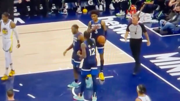 NBA Referee Scott Foster Goes Viral For Going Full Savage Mode On Jaylen Nowell: "That's A Foul Every Day Of The Week."