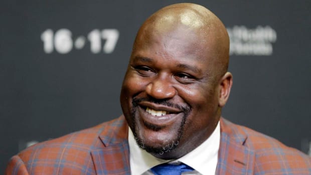 Shaquille O'Neal Said He Deleted Tinder Because Girls Didn't Believe That Was Him: "She Said 'Shaq Would Never Be On This.’”