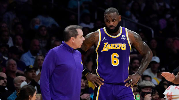 LeBron James Says "There Is No Blame" For How Frank Vogel And The Lakers Coaching Staff Has Impacted The Lakers' Recent Poor Run