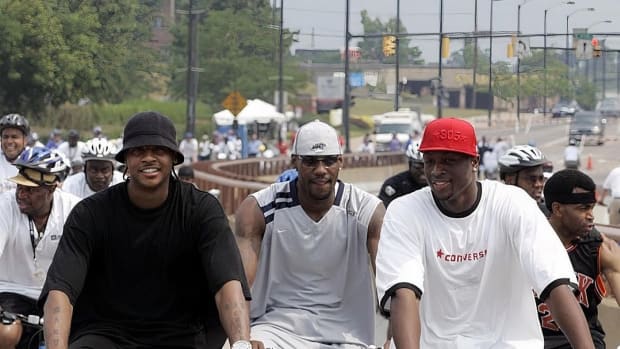 LeBron James, Dwyane Wade And Carmelo Anthony Riding Bicycles For Kids Bikeathon In 2005: "T-Mac Is Part Of The Friendship As Well"