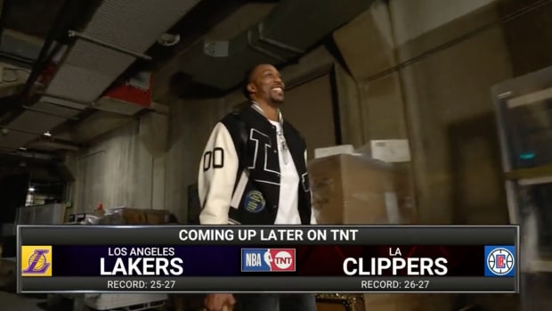 Dwight Howard's Hilarious Reaction To NBA On TNT Crew: "We Gotta Hear Charles and Shaq Talk..."