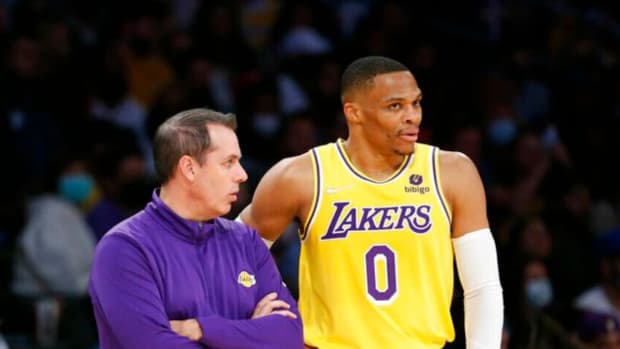 NBA Fan Shares Video Russell Westbrook’s Bad Misses After Report That Said Frank Vogel Got Fired Because He Couldn’t Incorporate Westbrook Into The Team Well: “Pls Tell Me How This Was Frank Vogel’s Fault.”