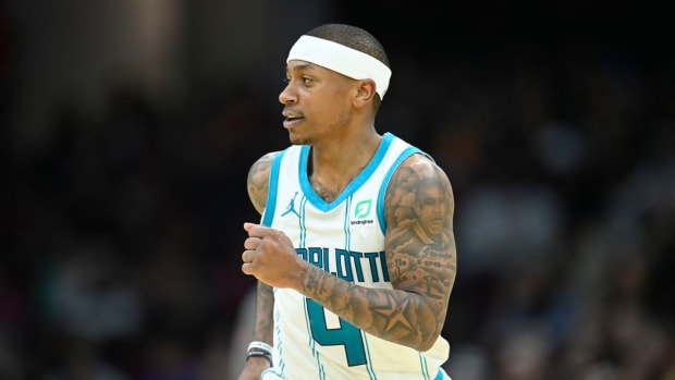Isaiah Thomas Call Out LeBron James’ Friend For Pretending To Praise Him: “Stop With The Fake Love Killa. We Don’t Get Down Like That At All.”