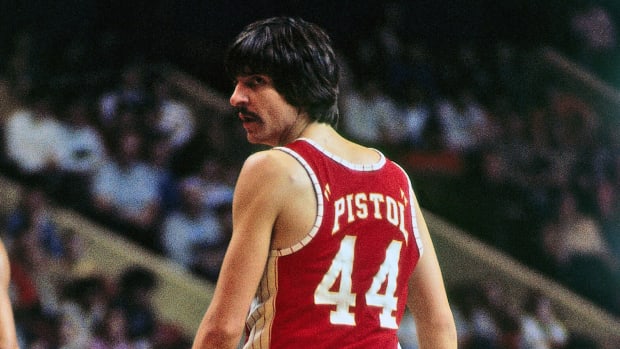Pete Maravich's Big Message In Old Interview: "The Heroes Today Should Be The Fathers. They Should Not Be Some Athlete."