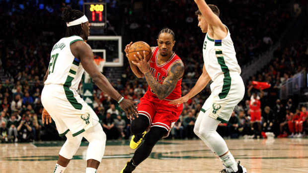 Chicago Bulls Hailed By Supporters After Masterclass In Game 2 Win Over Bucks: "DeMar DeRozan is Clutch"