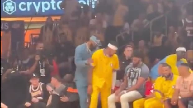 Video: LeBron James Leaves Kent Bazemore Hanging After Kicking Him Off The Bench