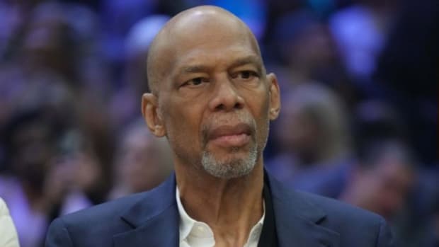 Kareem Abdul-Jabbar Blasts 'Winning Time' For Having Bland Characterization: "Jerry Buss Is Egomaniac Entrepreneur, Jerry West Is Crazed Coach, Magic Johnson Is Sexual Simpleton, I'm Pompous Prick. They Are Caricatures, Not Characters."