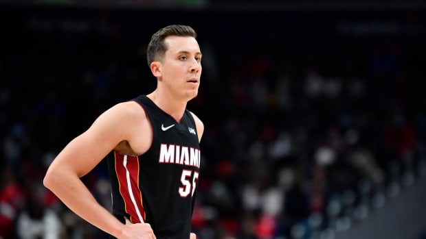 Duncan Robinson Has Only Played 1 Minute In Eastern Semifinals Against The 76ers Despite Signing A Huge $90 Million Deal In 2021