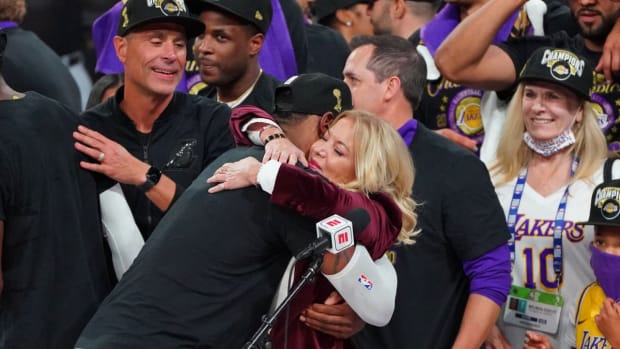 Jeanie Buss Will Not Trade LeBron James If He Doesn't Sign An Extension This Summer, Says NBA Insider