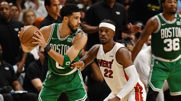 Boston Celtics Overturned 10-Point Deficit Into A 25-Point Lead In First Half Of Game 2 Against Miami Heat