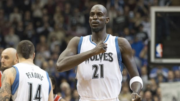 Kevin Garnett Explained His Intense Approach To Basketball: “There’s No Room For Soft… Hell Yeah, I’m Trying To Gain An Advantage Out Here. If You Can’t Handle It Get Off The Court.”