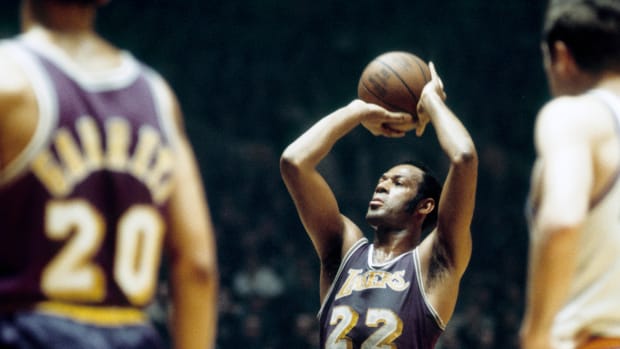Bob Cousy Thinks Elgin Baylor Is The Greatest Small Forward Ever: "Still The Best In My Judgment..."