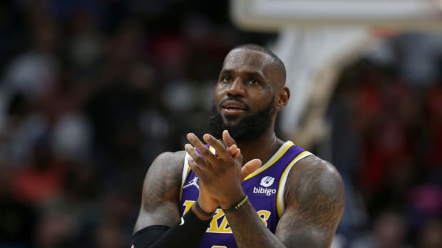 LeBron James Gets A Scouting Report Twice As Long As His Teammates Before Games: “I Want To Know That This Guy Drives Left 70% Of The Time, Or Pulls Up When He Drives Right, Or Likes To Cross Over After 2 Dribbles."