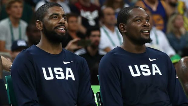 Windhorst: Kevin Durant And Kyrie Irving Were Like A “Middle-School Couple” At NBA All-Star Game