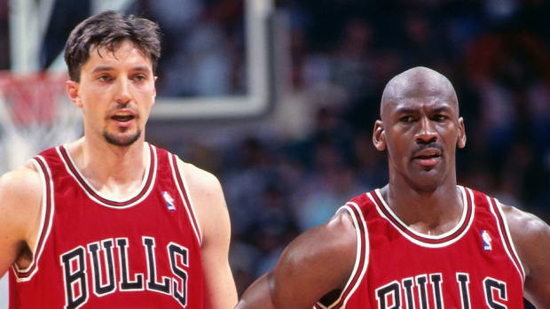 Michael Jordan And Jerry Reinsdorf Will Present And Induct Toni Kukoc Into 2021 Hall Of Fame