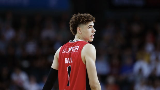 Do LaVar Ball's antics hurt Warriors' chances of drafting son LaMelo?