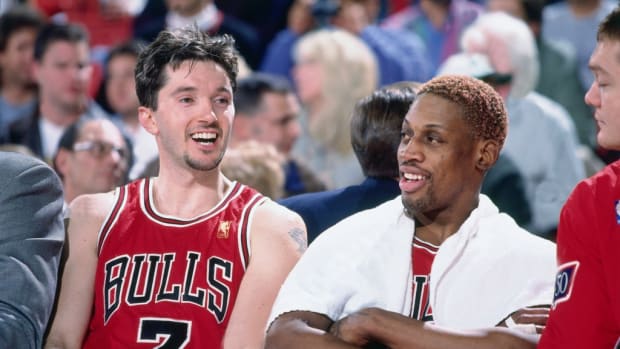 Toni Kukoc On Socializing With Dennis Rodman: "I Partied Only Once With Him Because After That, You Need A 10 Days Recovery Period Afterword"