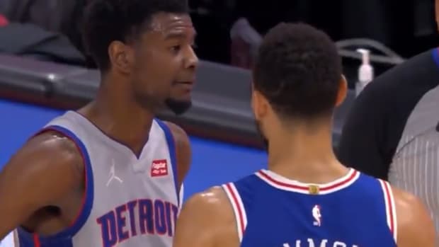 Josh Jackson Calls Ben Simmons A "B***h" While Telling Him To Be Quiet