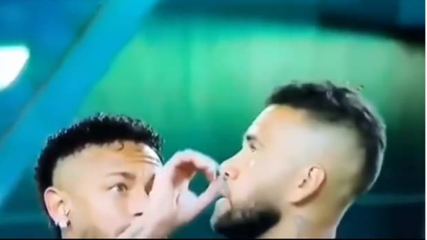 Video: Neymar Hilariously 'Saves' Dani Alves From Giant Insect At International Friendly