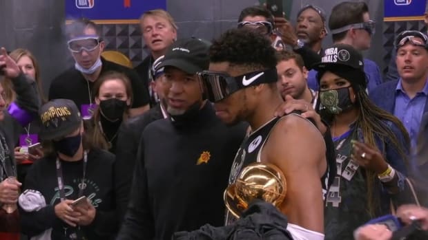 Phoenix Suns Head Coach Monty Williams Goes To Milwaukee Bucks Locker Room To Congratulate Them For Championship Win: "You Guys Made Me A Better Coach And You Made Us A Better Team"