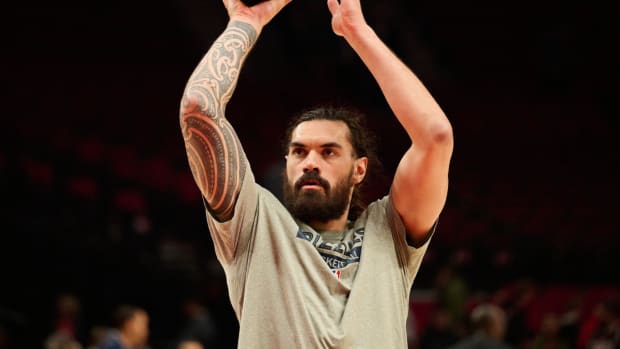 Video: Steven Adams’ Wholesome Request Before Giving A Young Fan An Autograph