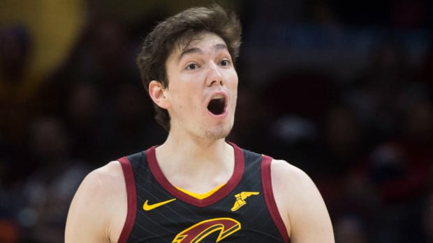 Cedi Osman Bleeds Yellow Blood After Getting Hit To His Face