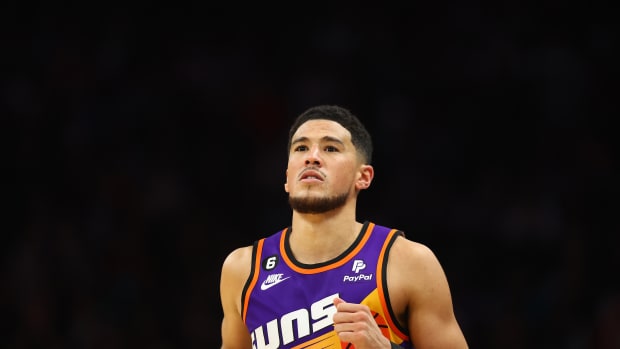 Kevin Durant And More React To Devin Booker's Insane 51-Point Night In 3 Quarters: "20-25 Is F***ing Ridiculous"