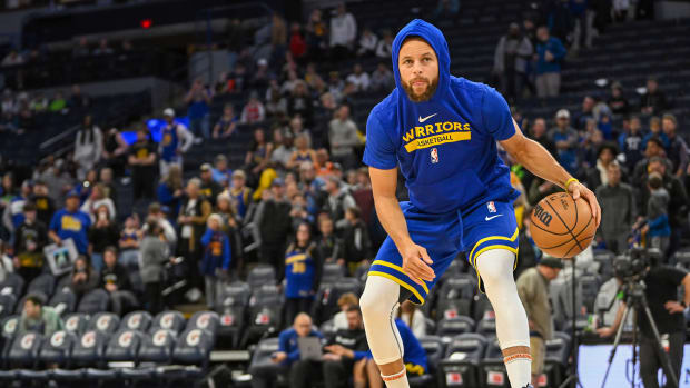NBA Fans Debate Which Player Threw Up After Five Minutes Of Working Out With Stephen Curry