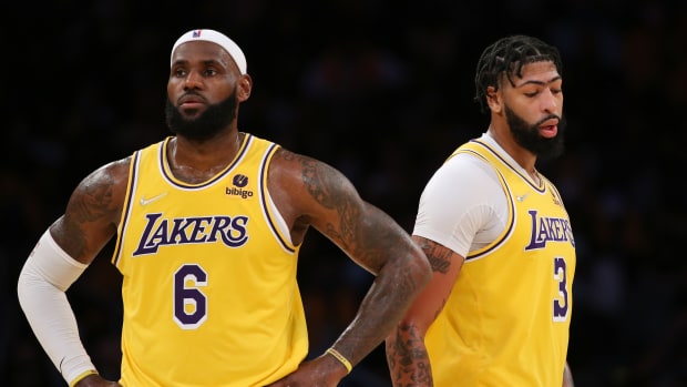 LeBron James Says Anthony Davis Is Clearly The No. 1 Option For The Lakers
