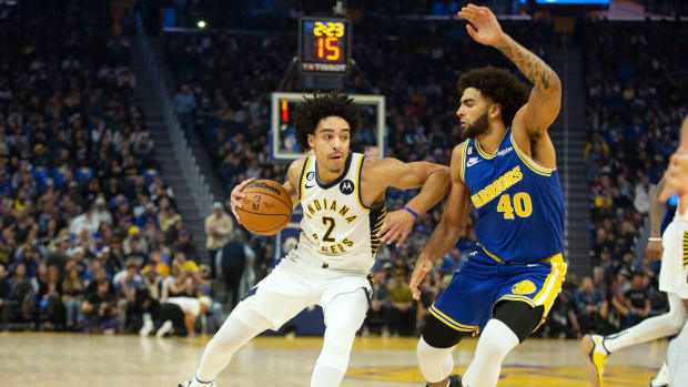 NBA Fans React To Pacers Rookie Andrew Nembhard 'Cooking' LeBron James And Stephen Curry