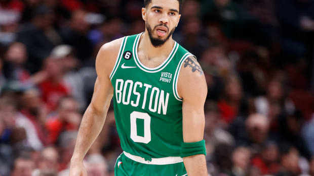 Jayson Tatum defends Celtics head coach Joe Mazzulla after Game 2 loss –  NBC Sports Boston