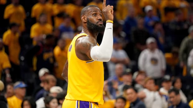 LeBron James And Other NBA Players React After L.A. Rams Secure Super Bowl  Victory - Fadeaway World