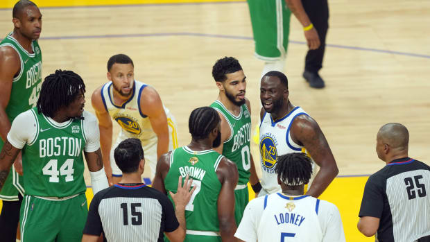 Jeff Van Gundy Explains How The Celtics Should Deal With Draymond Green: "You Either Completely Ignore His Antics And His Disruptions Or We’re Going To Confront Him Every Single Time He Runs His Mouth."
