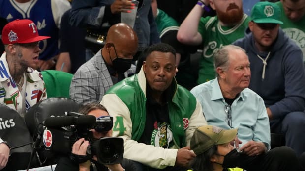 Paul Pierce Flames Warriors Fans At TD Garden: "Sit Down. Look At These Idiots Right Here."