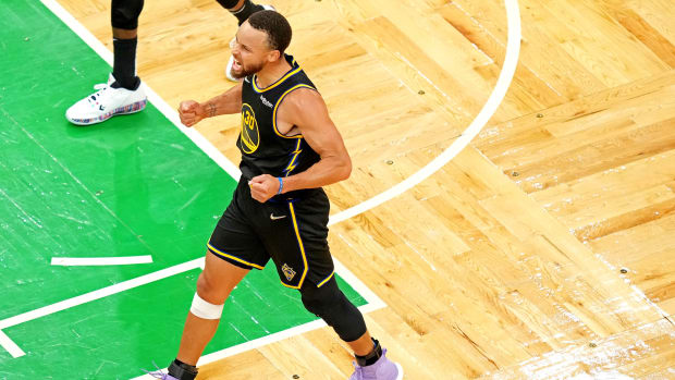 NBA Fans React To Stephen Curry's Historic Performance Lifting Golden State To A Win In Game 4: "We Just Witnessed Steph Curry’s Greatest NBA Finals Game"