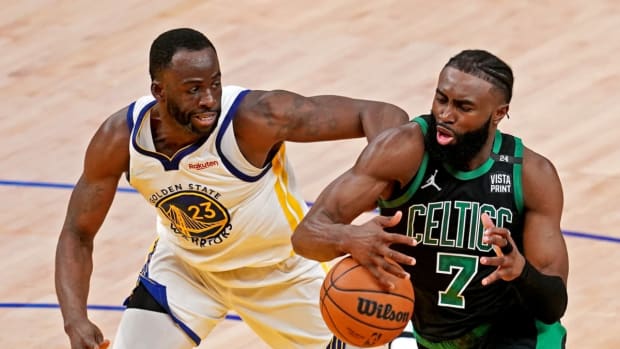 Draymond Green trolls Celtics with it's all about 18 shirt, hoodie