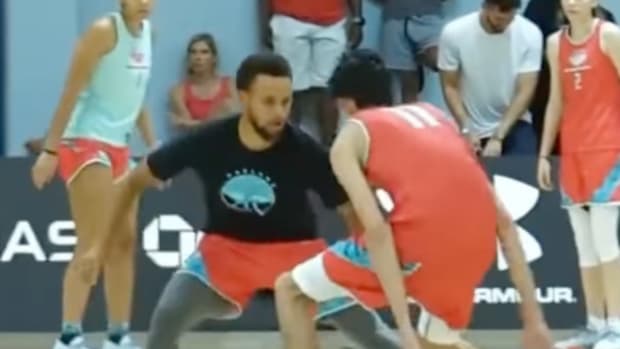 16-Year-Old Chet Holmgren Blocked Stephen Curry At Steph's Own Camp: "Gimme Dat Sh*t"