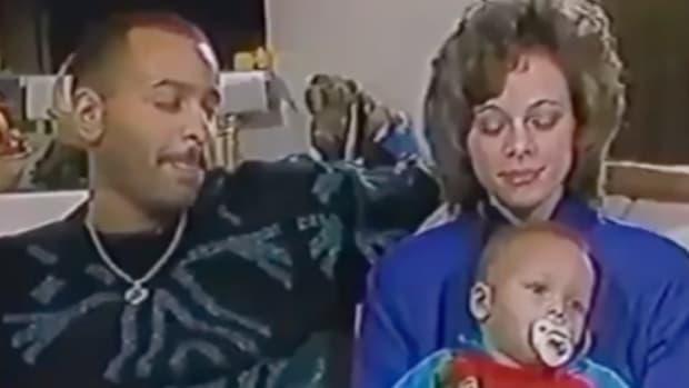 Dell Curry's Hilarious Comment To Baby Stephen Curry After He Missed A Few Shots: "You're Shooting Bricks, Man."