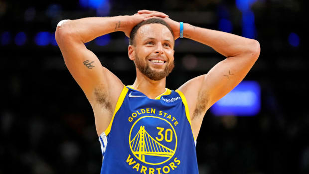 Kevin Durant's Former Teammate Throws Shade At Stephen Curry, Says He Is A One Dimensional Player And Excludes Steph From His Top 5 Players In The NBA Right Now