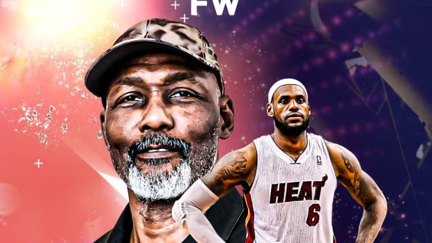 Karl Malone Says LeBron James Is The Most Talented Player In NBA History: "To Do The Things He Do, We Will Never See It Again. All Of Those Haters Out There, Sit Back And Enjoy."