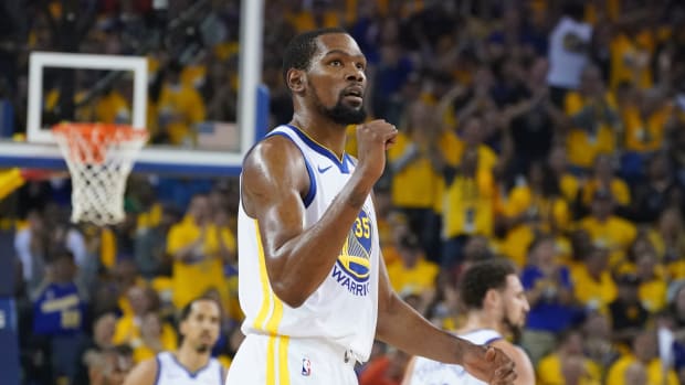 NBA Fan Suggests A Crazy Blockbuster Trade Where Kevin Durant Could Go Back  To The Golden State Warriors: KD Will Reunite With His Real Superteam -  Fadeaway World